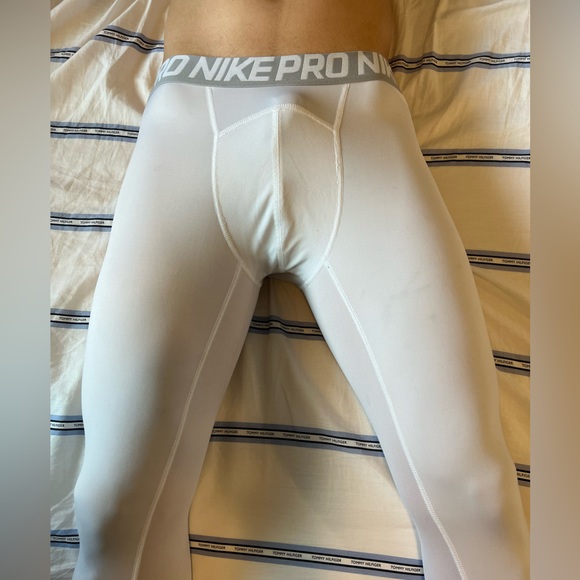Nike 3 Quarter Tights - Picture 4 of 14